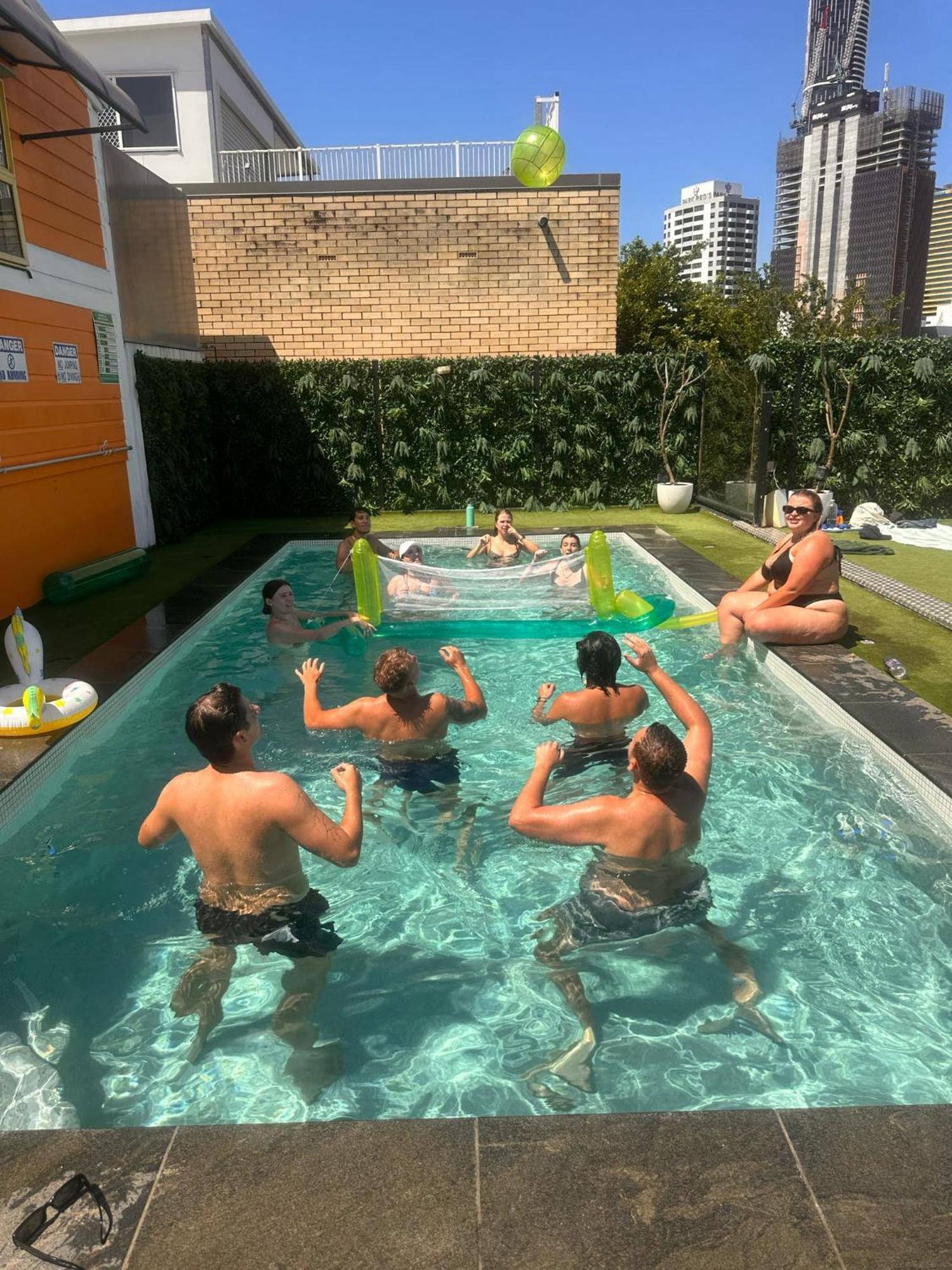 City Backpackers Hq Brisbane Exterior photo