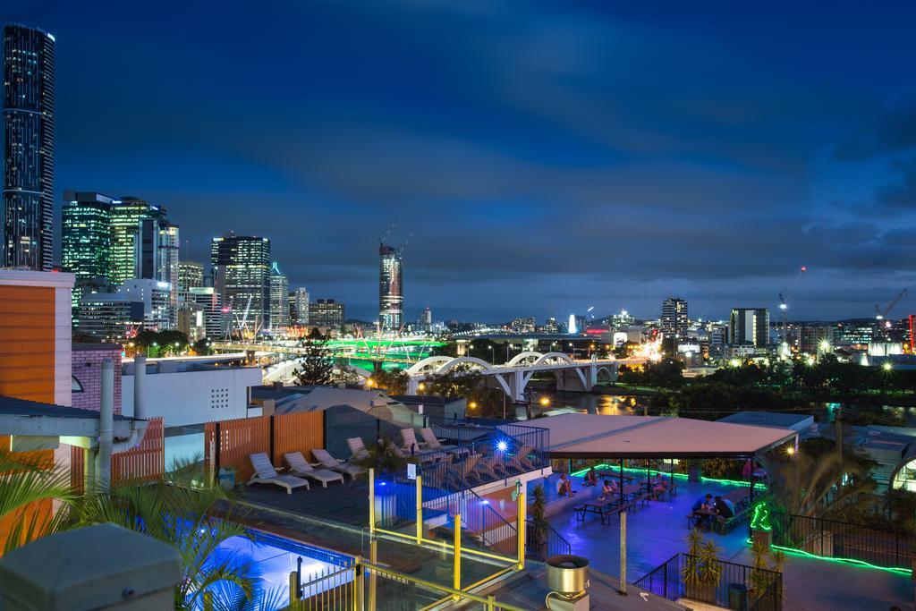 City Backpackers Hq Brisbane Exterior photo